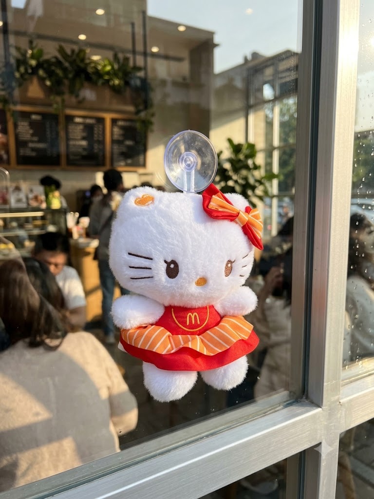 McDonald’s Hello Kitty Plush Hanging Doll (25 cm)